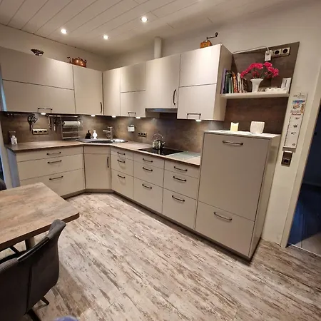 Holiday home Grosses 2- 6 Personen 16 Km Zur Nordsee 24 Km Buesum 45km St Peter Ording